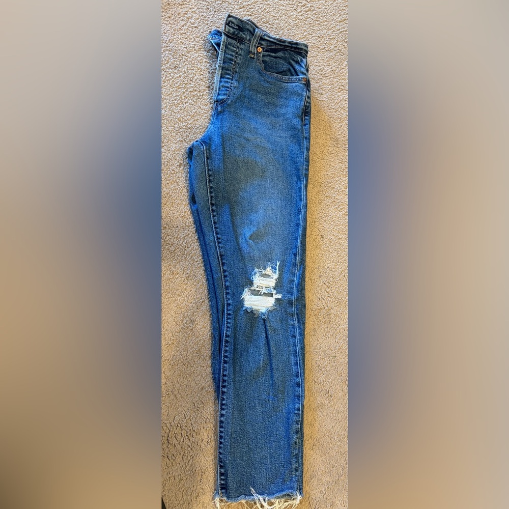 Levi's Wedgie Distressed Straight Leg Jeans | Size 31 |